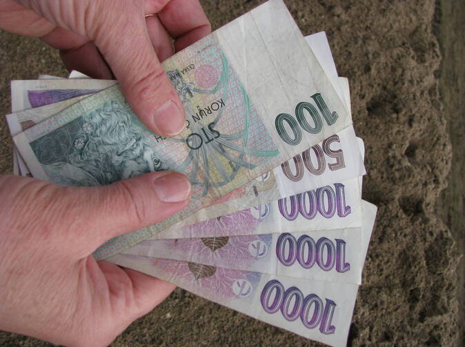 Šéf drah: Nejen statisícový plat, i miliony na pojistky