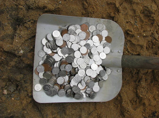 Partners zpřísňují kariéru. Poradci dostanou méně