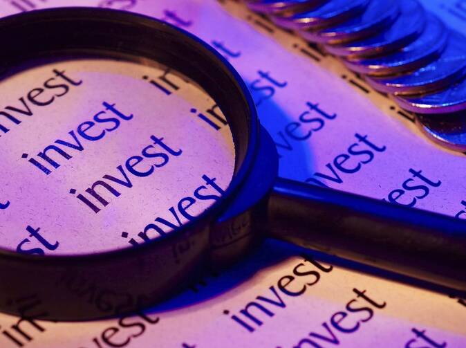 Swiss Re hlásí čistý příjem téměř 9 miliard korun