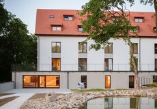 Pojišťovny investují do dostupné péče: Pořizují domov pro seniory v Tmani 