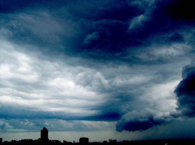 Tropická bouře Isaac se blíží k americkému pobřeží