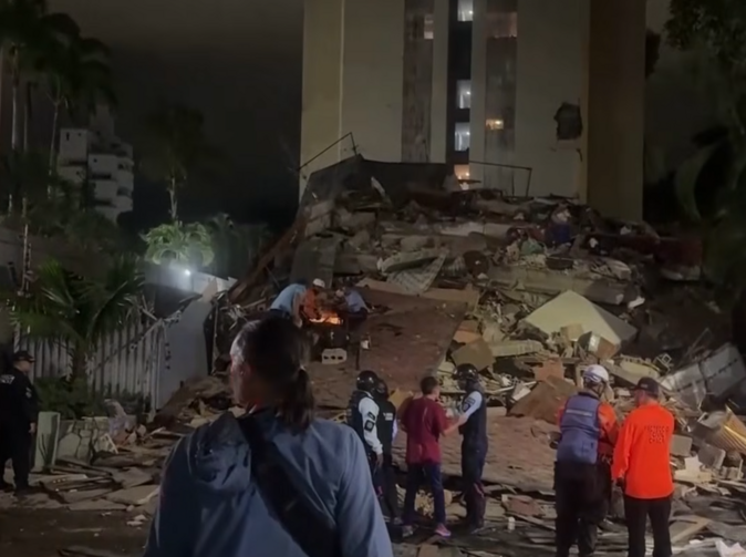 Video: Venezuelu zasáhla dvě silná zemětřesení. USA odhadují tisíce obětí