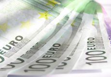 
			Zisk České pojišťovny do září stoupl o 3,4 miliardy