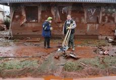 
			Nádrž u Kolontáru nevydrží - je to jen otázka času