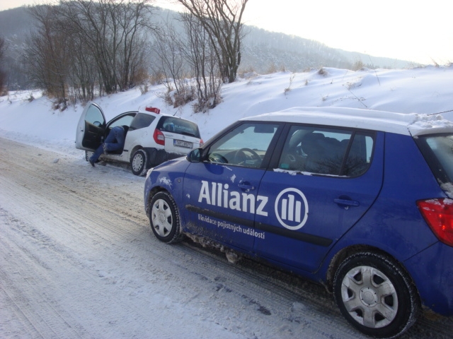 Allianz likviduje škody aut ze zničených silnic