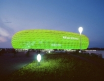 Allianz aréna v neděli změní barvu k nepoznání
