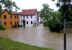 Téma: Povodně 2013 - škody