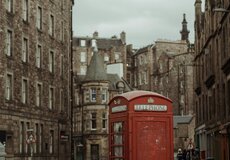 Edinburgh i Liverpool pod vodou? Britské památky ohrožuje klimatická změna