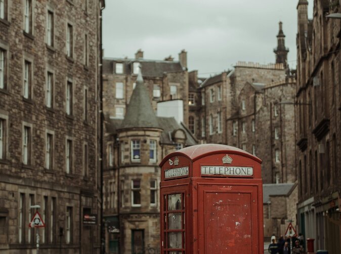 Edinburgh i Liverpool pod vodou? Britské památky ohrožuje klimatická změna
