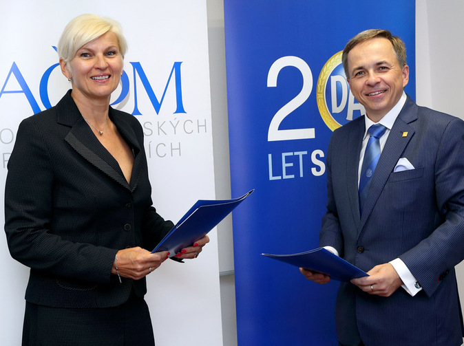 Historický krok ve spolupráci mezi AČPM a pojišťovnou D.A.S.