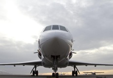 
			Letoun Airbus se na trase z Paříže do Káhiry pravděpodobně zřítil