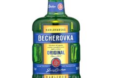 Becherovka dostala za ztráty z prohibice od pojišťovny sto milionů