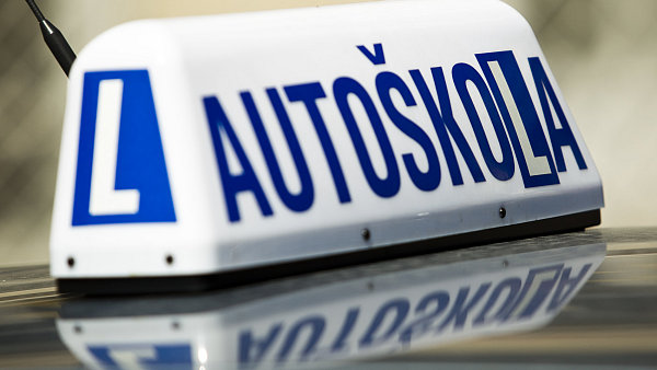 Nové pojištění od Allianz ochrání autoškoly i jejich žáky
