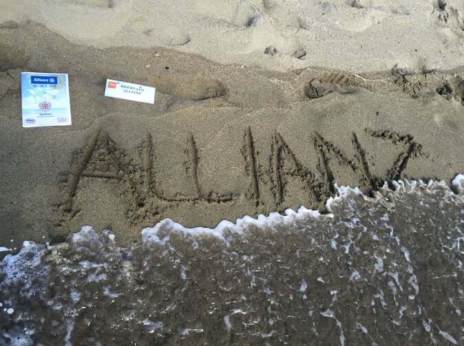 Přes 16 tisíc korun. Tolik průměrně Allianz zaplatí za klienty ošetřené na letní zahraniční dovolené