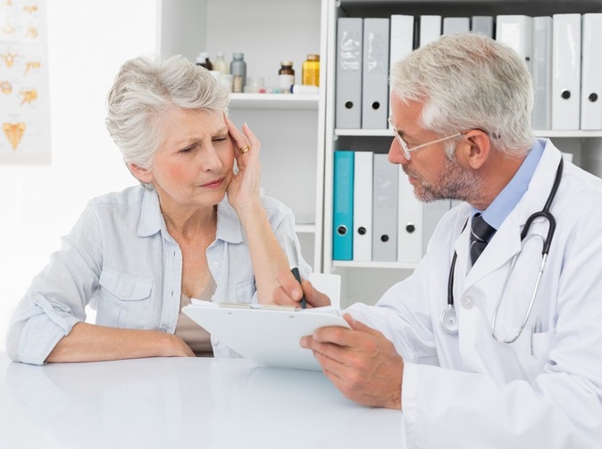 Důchodová gramotnost: Na co si dát pozor u pojištění péče