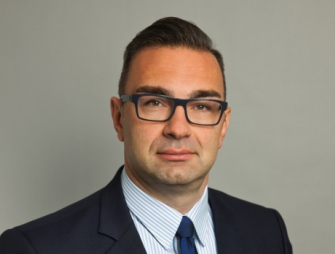 Generálním ředitelem Aon Risk Solutions byl jmenován Radovan Škultéty