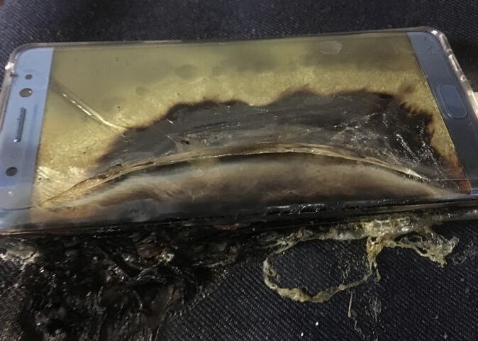 Potápějící se vlajková loď Note 7, bude Samsung stát 130 miliard