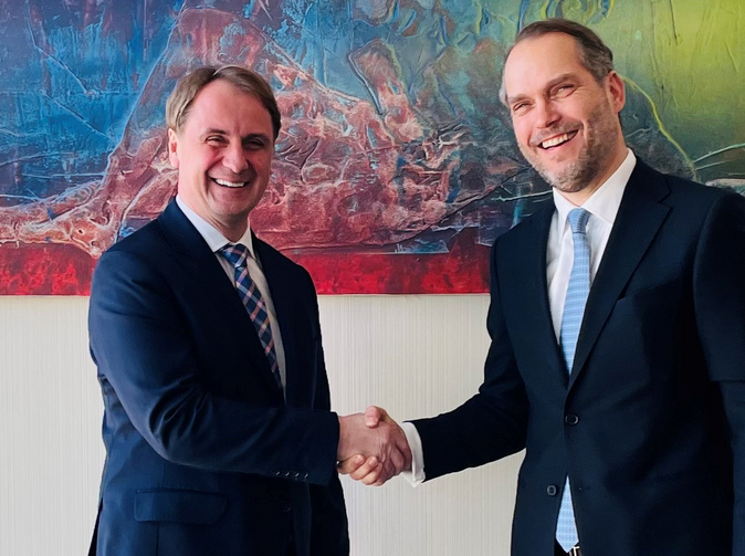 RENOMIA vstupuje do Polska. Získá většinový podíl v Alfa Brokers