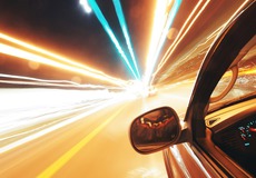 
			Německo: Pojistitelé navýšili kapitál. Problémy v pojištění motorových vozidel