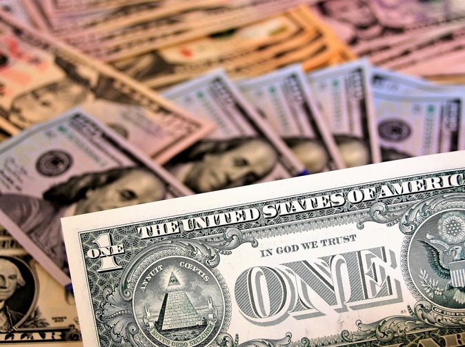 Amazon a Warren Buffet pohřbili plány na soukromou zdravotní pojišťovnu