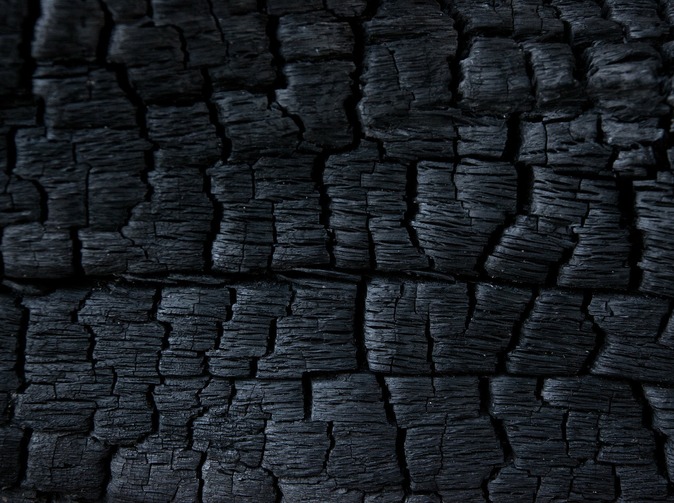 Studie Financial Watch žádá přísnější regulaci pojišťování fosilních paliv