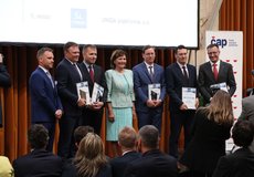 Česká podnikatelská pojišťovna získala v anketě Pojišťovna roku tři zlaté