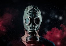 Lockdown 2.0! Průmysl a květinářství fungují. Občani pod dohledem armády