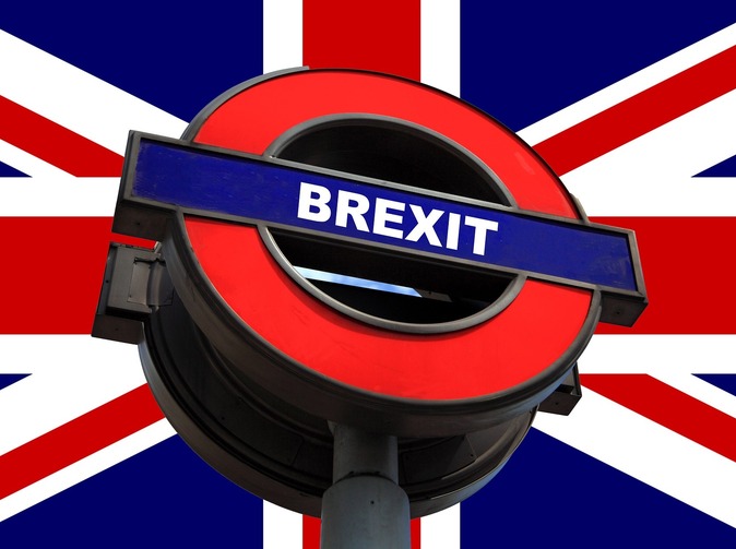 Brexit mění cestování do Velké Británie. Jaké cestovní pojištění zvolit?