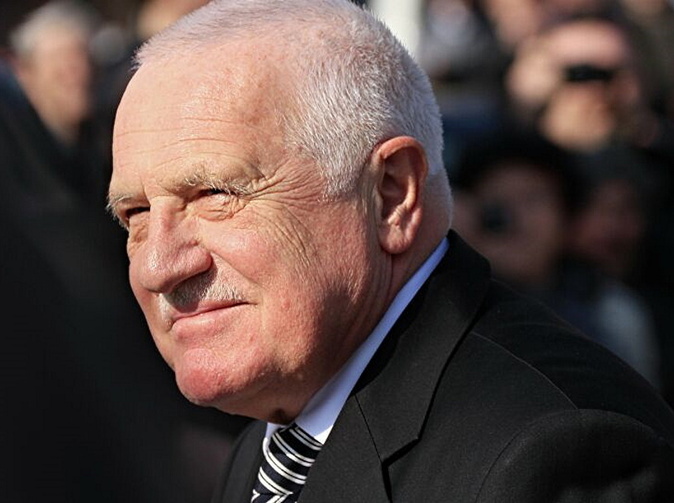Václav Klaus a kolektiv: Strach je velkým pomocníkem států v ovládání občanů