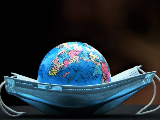 UNIQA upravuje platnost cestovního pojištění podle tzv. semaforu 