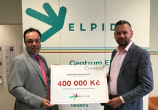 Colonnade Insurance darovala 800 000 Kč neziskovým organizacím