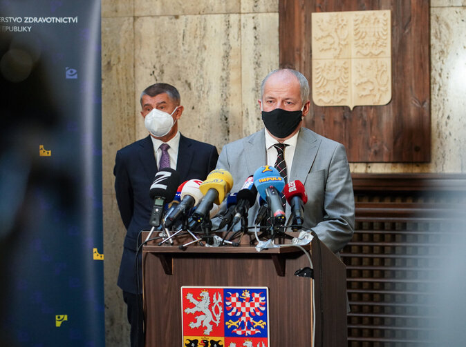 Nový ministr = nové zákazy. Co přesně Češi nesmí?