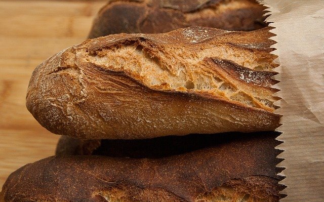 Průměrná mzda vzrostla reálně o 8,2 %. V pojišťovnictví však nastal pokles