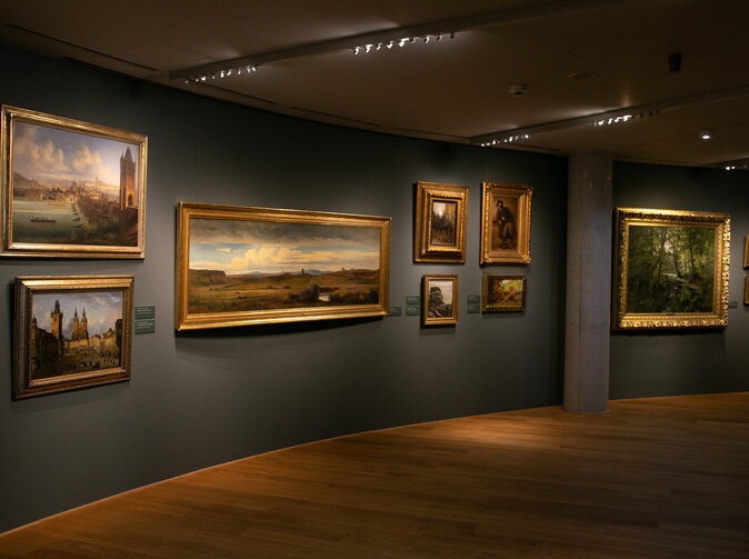 V Galerii Kooperativy se otevírá výstava ke 30 letům umělecké sbírky