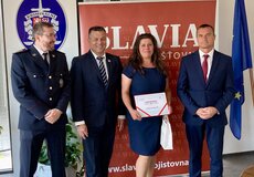 
			Slavia a policie ocenily ženu z Rakovnicka, která našla ztracenou seniorku