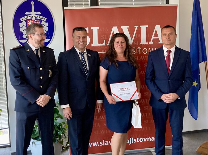 Slavia a policie ocenily ženu z Rakovnicka, která našla ztracenou seniorku