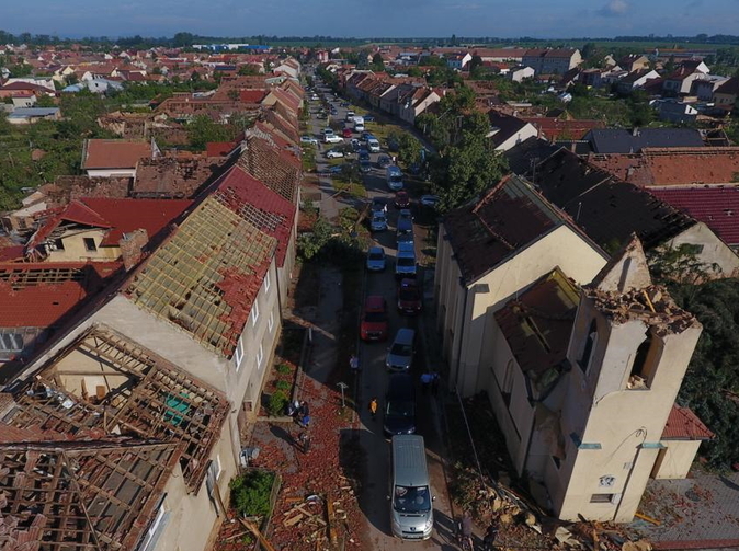 Tornádo: Plnění pojišťoven přesáhlo miliardu korun. Stát vyplatil jen 27 milionů