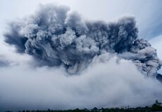 
			Video: Erupce japonské sopky Aso