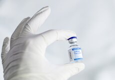 Záhadná nemoc: Dlouho trvající covid a jeho implikace