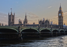 Jaká je role provozovatelů anuitního pojištění v UK v oblasti investic?