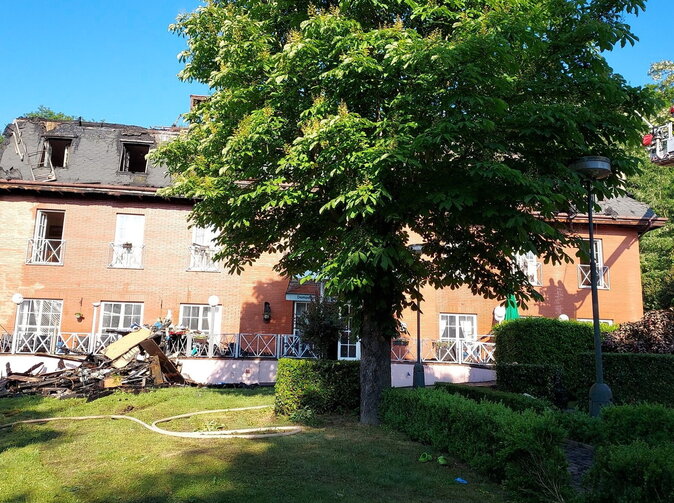 Požár v Roztokách má dvě oběti. Škody jsou za 70 milionů Kč