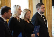 Prezident jmenoval tři nové členy bankovní rady ČNB. Holubice, nebo jestřáby?