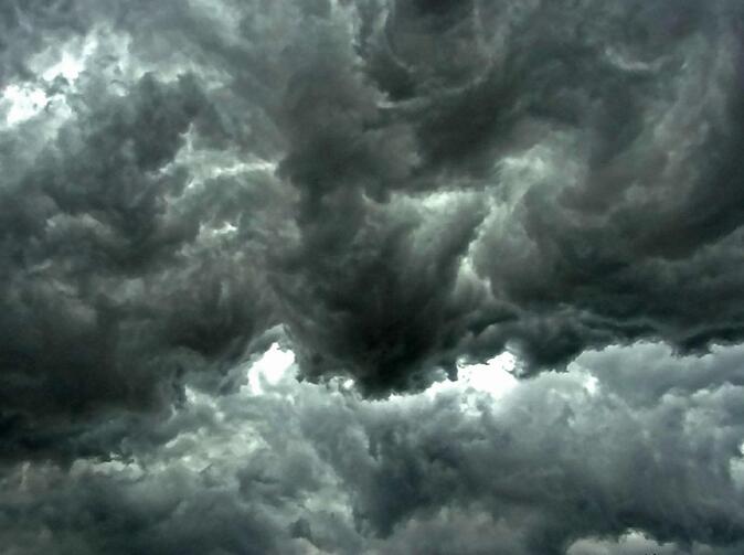 Únorové bouře s vichřicemi v Evropě napáchaly škody za čtyři miliardy EUR