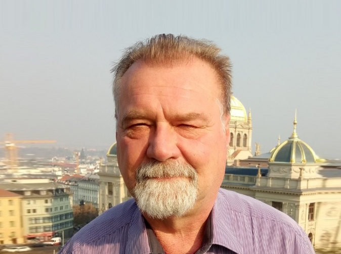 Kulatý stůl ke zdravotnímu pojištění cizinců: Ukázka neznalosti a arogance 