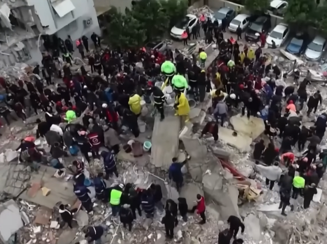 Počet obětí zemětřesení v Sýrii a Turecku se blíží 20 tisícům. Mezi mrtvými i Češka