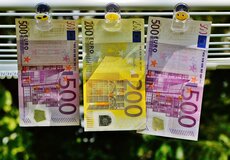 
			1Q 2023: Hannover Re vykázal čistý zisk 13 %. Berkshire má provozní zisk 12,6 %