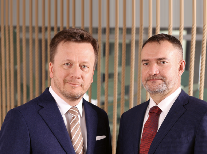 Jak financovat stáří? Stejná otázka trápí Čechy i Slováky