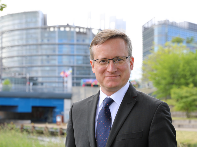 Ondřej Kovařík: EU hledá cestu k posílení postavení retailových investorů