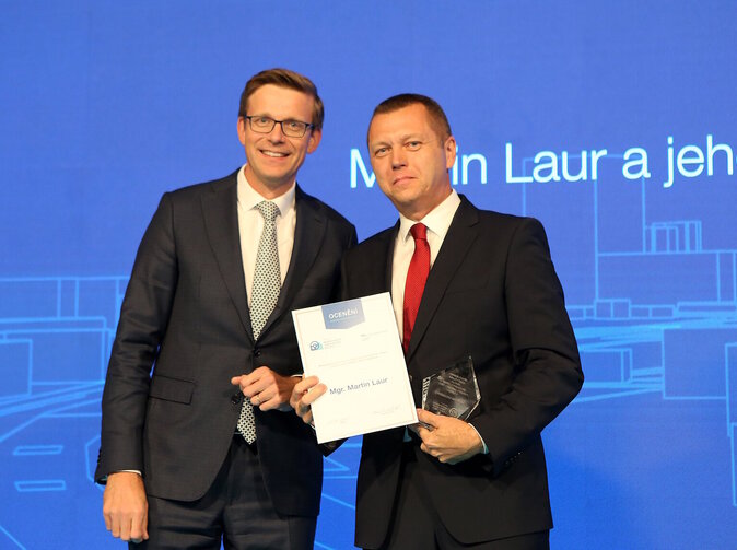 Martin Laur získal ocenění za významný přínos českému vzdělávání řidičů 
