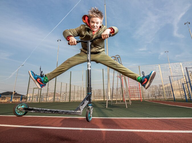 Některé koloběžky potřebují povinné ručení, řidičský průkaz nebo SPZ. Které?
